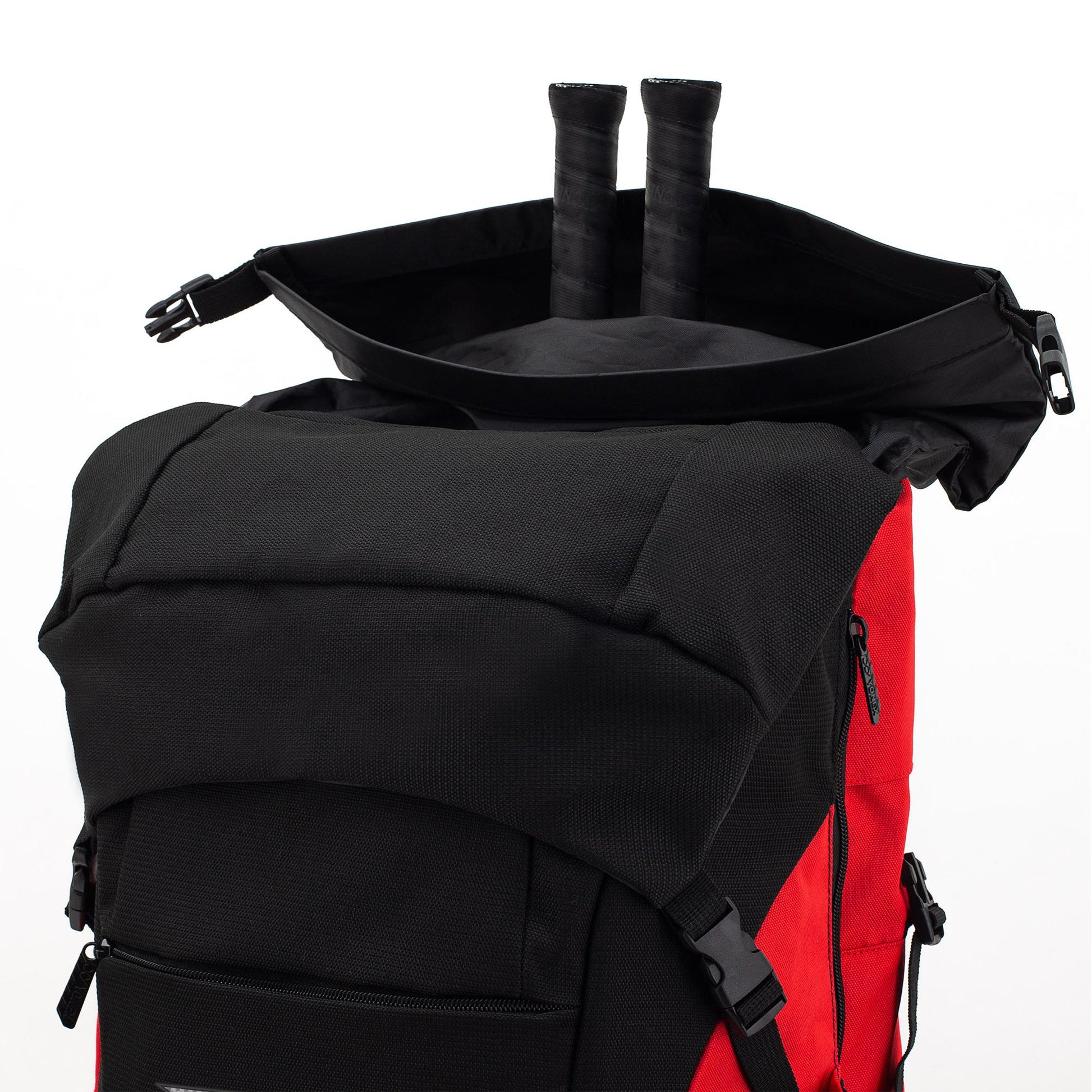 BLACK/RED