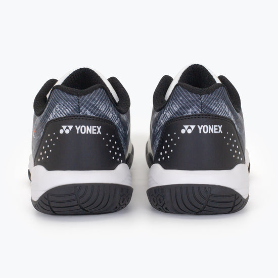 WHITE / BLACK