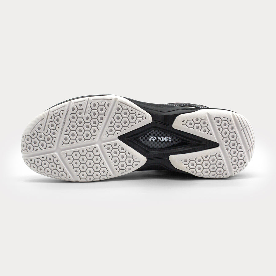 WHITE / BLACK