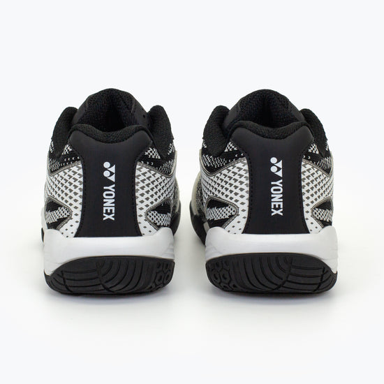 WHITE / BLACK